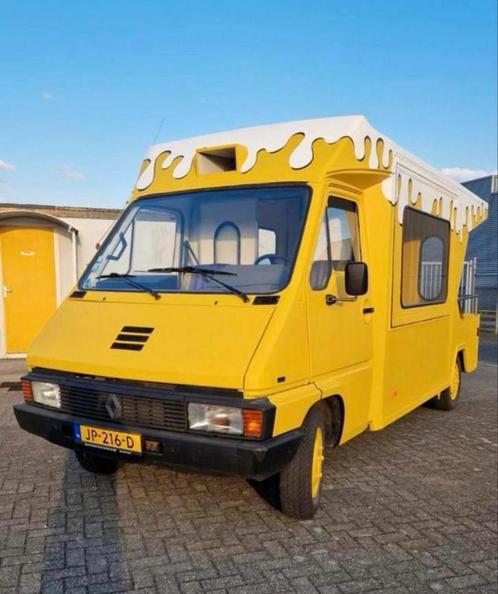 Oldtimer Foodtruck ijswagen  verkoopwagen Renault 1983