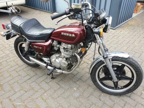 OLDTIMER  Schuurvondst HONDA CM 400 TA uit 1980 