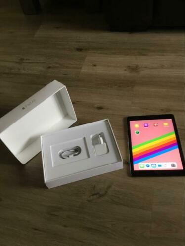 Onbeschadigd....AIR. 2 - 32 gb.....NIEUWSTAAT