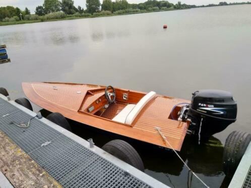 One of a kind speedboat