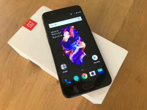 Oneplus 5  Met accessoires  Gratis verzending  