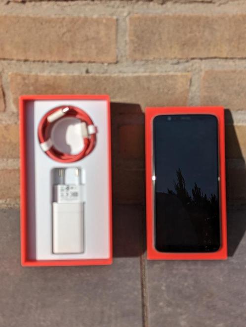 OnePlus 5t Sandstone-White