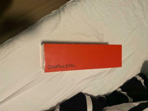 OnePlus 8 Pro 256 GB  glacial green  nog nooit gebruikt