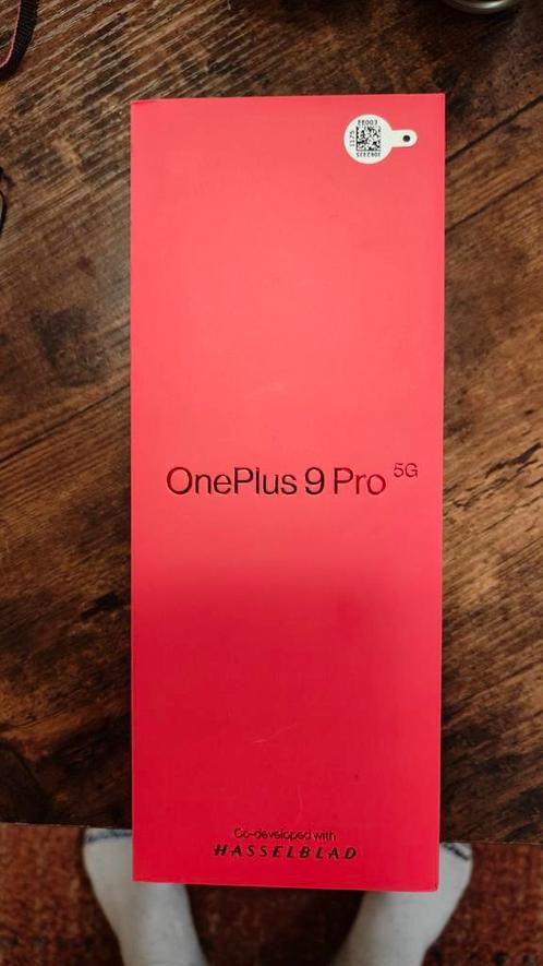 OnePlus 9 pro 128gb8gb ram