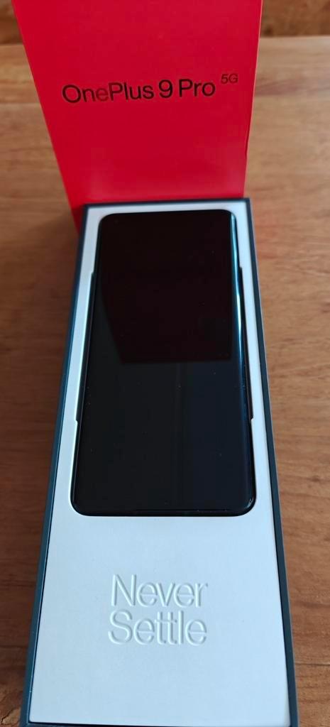 OnePlus 9 pro incl hoesje