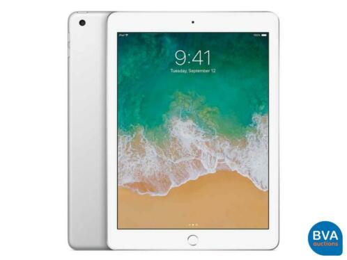 Online veiling Apple iPad 5th generation WiFi en 4G 32GB