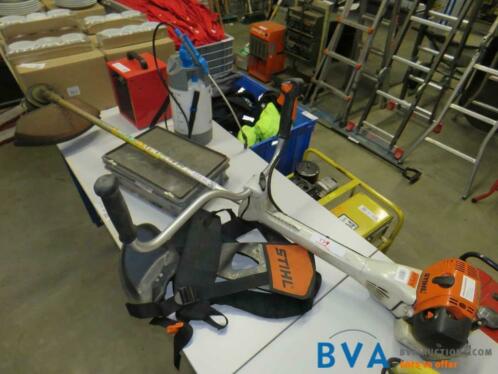 Online veiling Stihl bosmaaier, benzine, met accessoires