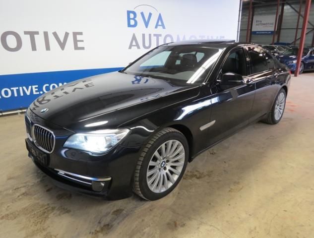 Online veiling van o.a.  Bmw 7-serie 750 Sedan (16800)