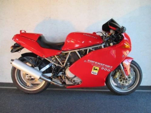 Online veiling van o.a Ducati 900SS (17524)