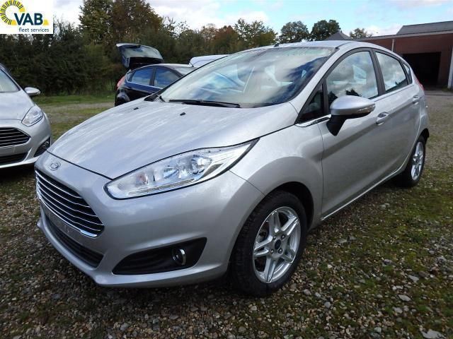 Online veiling van o.a Ford fiesta (14695)