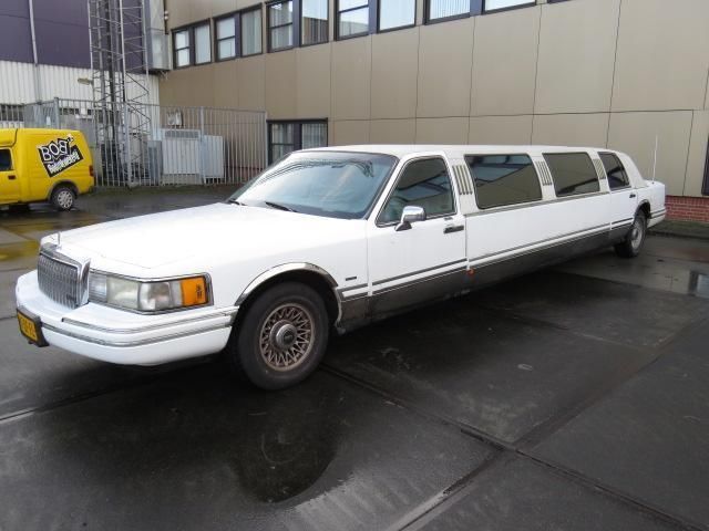 Online veiling van o.a Ford Lincoln Town CAR 1994 (13602)