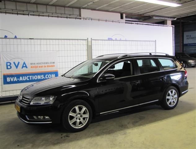 Online veiling van o.a Volkswagen Passat 2011 Zwart (13445)