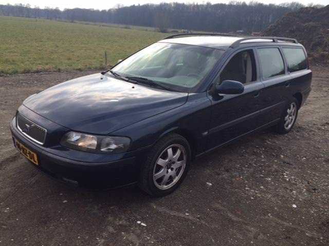 Online veiling Volvo V70 2.5 5 cil. 40-HZ-DL (32545