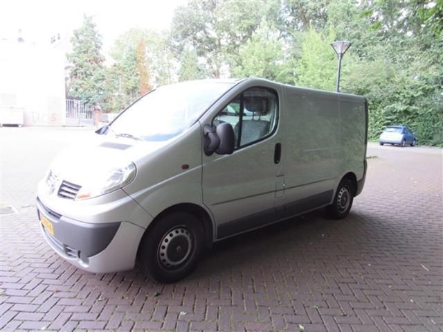 Online veiling w.o  Renault Trafic T27 2.0 2007 (17648)