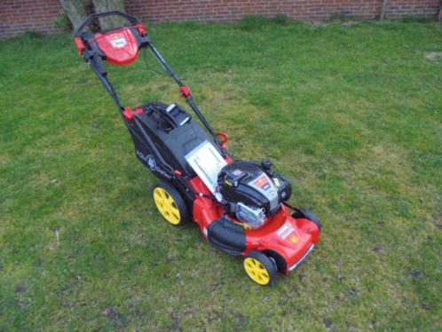 Op  Op  modellen Wolf Garten en Cub Cadet benzine maaiers