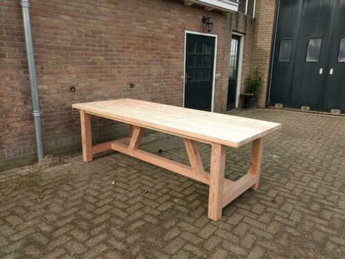 Op voorraad robuuste Douglas tuintafel  250x97 x76