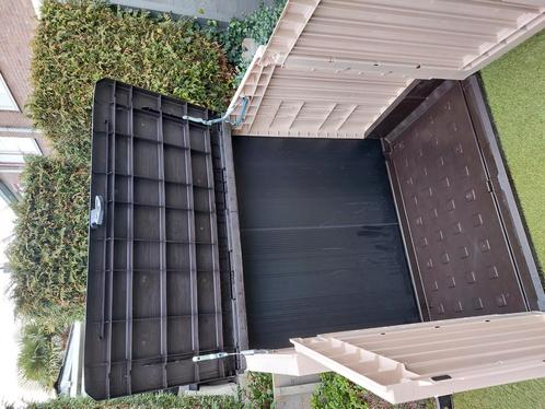 Opbergbox voor tuinkussens,  merk Keter maat 132x72x114