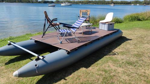 Opblaasbaar Catamaran (max 8 persons)