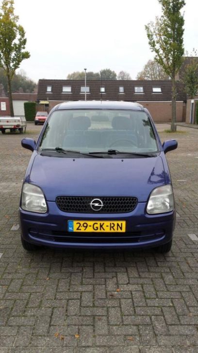 Opel Agila 1.0 I 12V 2000 Blauw