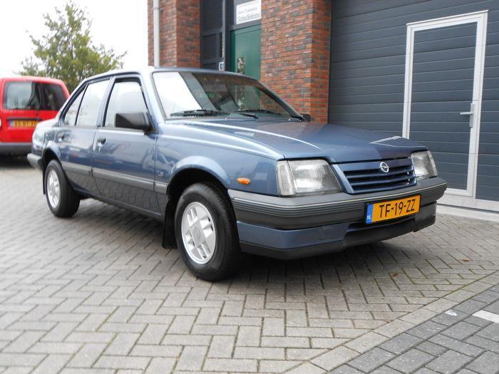 Opel Ascona 1.8S - 1988