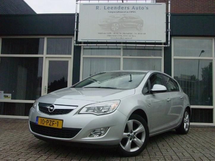 Opel Astra 1.4 16v Edition, Airco, Navi, Regensens., 17LMV