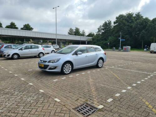 Opel Astra 1.4 74KW ST 2016 Grijs