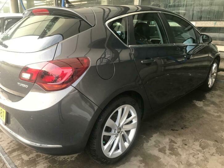 Opel Astra 1.4 Turbo 103KW 5D 2013 Grijs