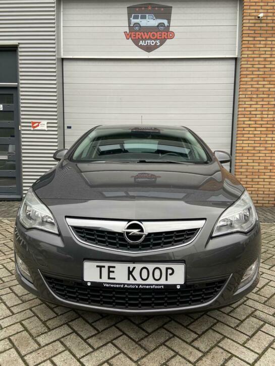Opel Astra 1.4 Turbo-Cosmo-Climate-PDC-Cruise-Stoelverw-APK