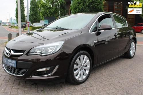 Opel Astra 1.4 Turbo Cosmo NAVIGATIE CRUISE PDC 140PK