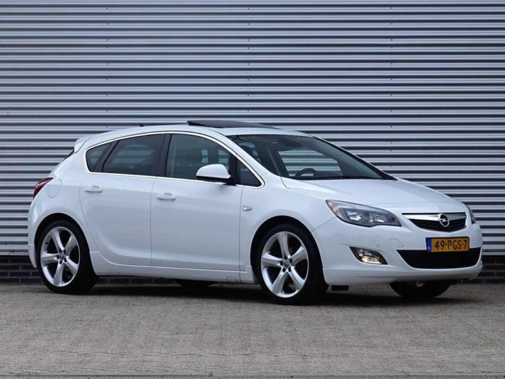 Opel Astra 1.4 Turbo Sport ltltOPC LINEgtgt