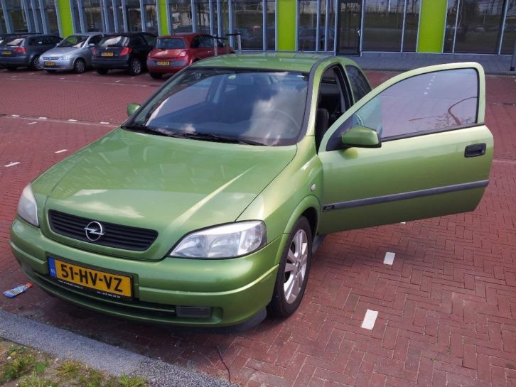Opel Astra 1.6 16V 3D 2001 Groen