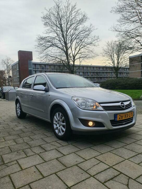 Opel Astra 1.6 16V 5D 116PK 2007 Grijs