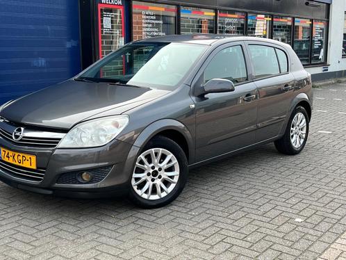 Opel Astra 1.6 16V 5D 85KW 2009 Grijs