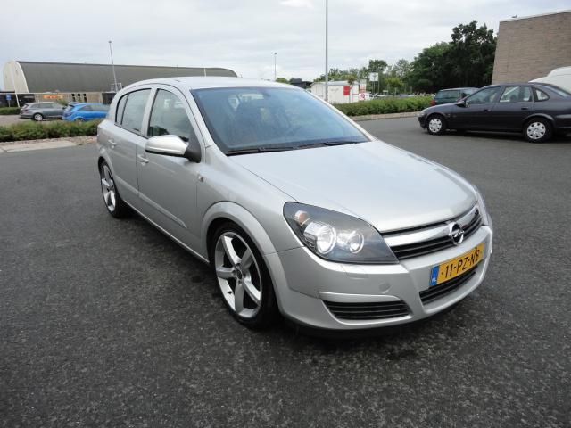 Opel Astra 1.6 16V 5D Easytronic 2005 Airco, cruise controle