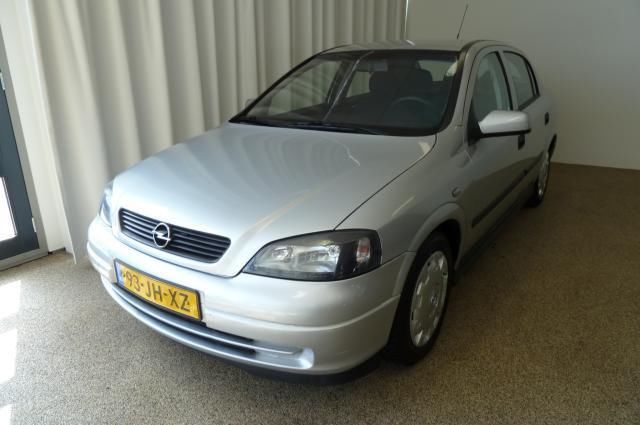 Opel Astra 1.6-16V Edition 5-deurs Airco