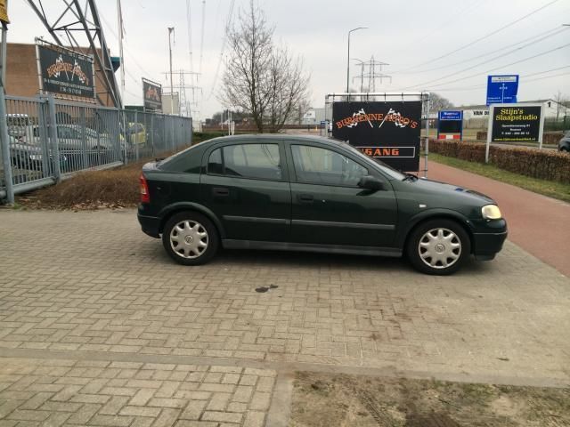 Opel Astra 1.6-16V Pearl