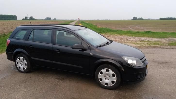 Opel Astra 1.6 16V St.wgn. 2005 Zwart airco