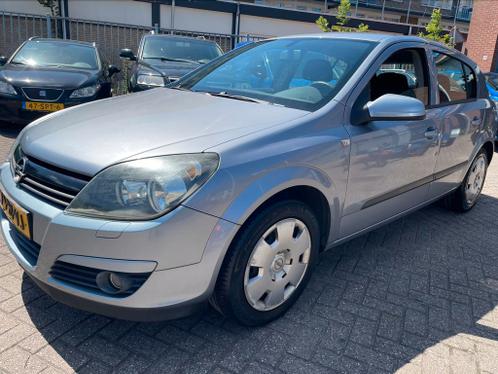 Opel astra 1.6 2005  EERSTE EIGENAAR  LAGE KM NAP