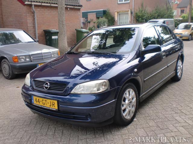 Opel Astra 1.6 8V Pearl bj0392001 Airco 5deurs APK 6-2015 