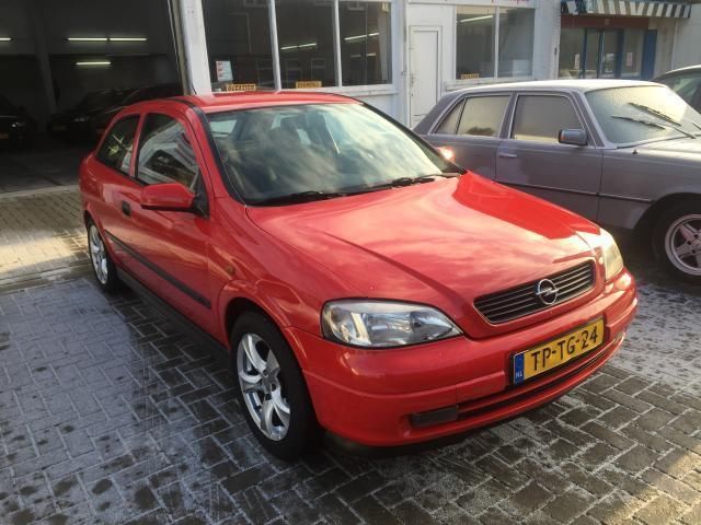 Opel Astra 1.6 8V,Sport,NIEUW APK 02-2016,STUURBEK,LM VELGEN