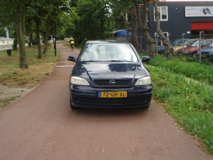 Opel Astra 1.6 gl (bj 2000)