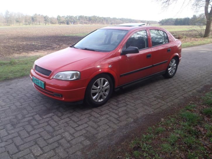 Opel Astra 1.6 I 16V SPORT WEINIG KM152631 NAP INRUIL MOGELI