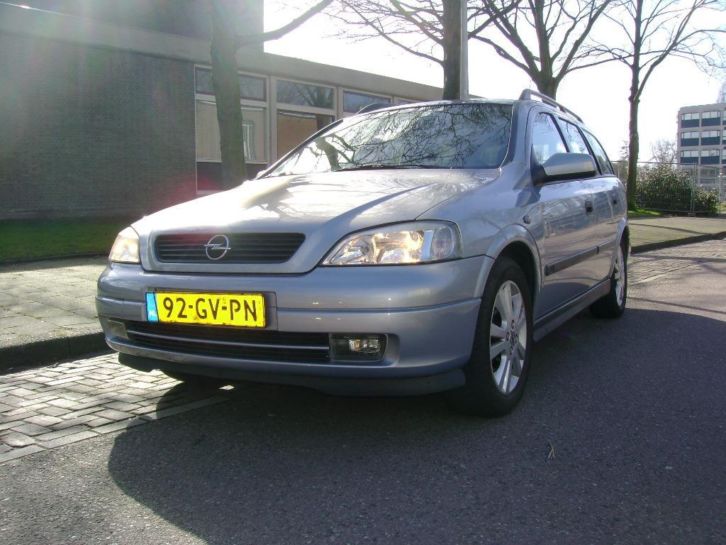 Opel Astra 1.6 I 16V St.wgn. 2001 Grijs