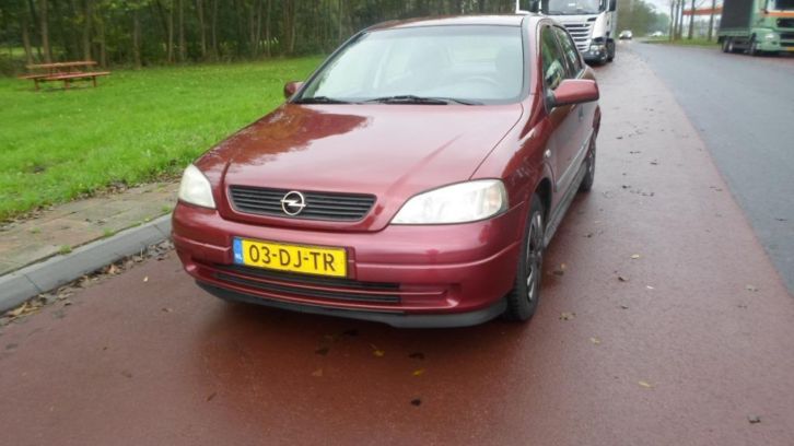 Opel Astra 1.6 I 1999 Rood apk tot 18-06-2015