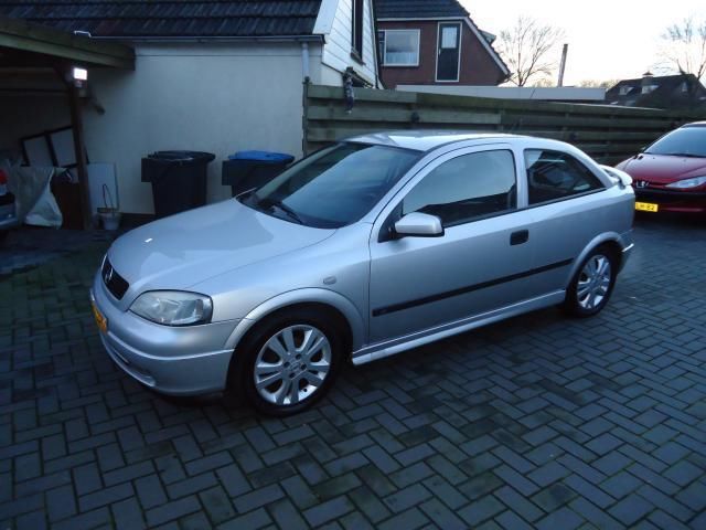 Opel Astra 1.6 Sport Edition BOUWJAAR 2002