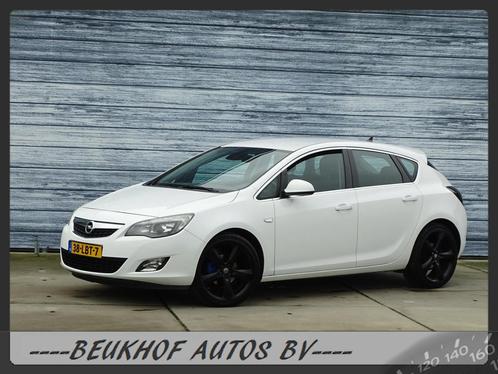Opel Astra 1.6 Sport Kuipstoelen Navi Airco Trekhaak 18 Inch