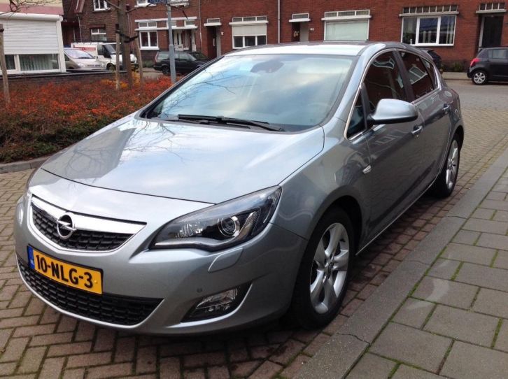 Opel Astra 1.6 Turbo 180pk Cosmo 92010 53300km inwst.