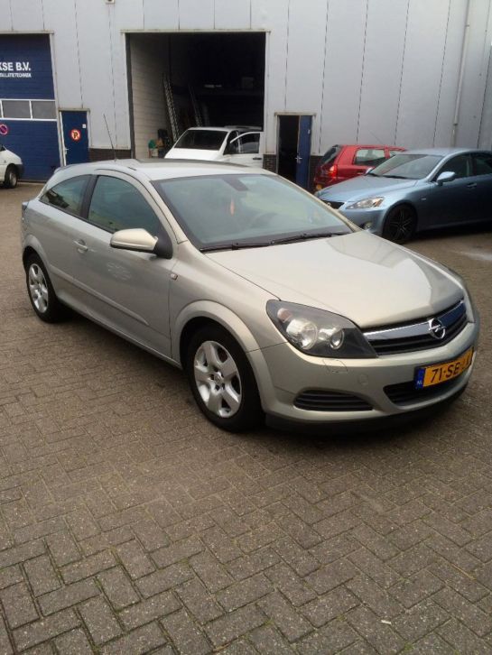 Opel Astra 1.7 Cdti GTC 74KW 2005 Grijs