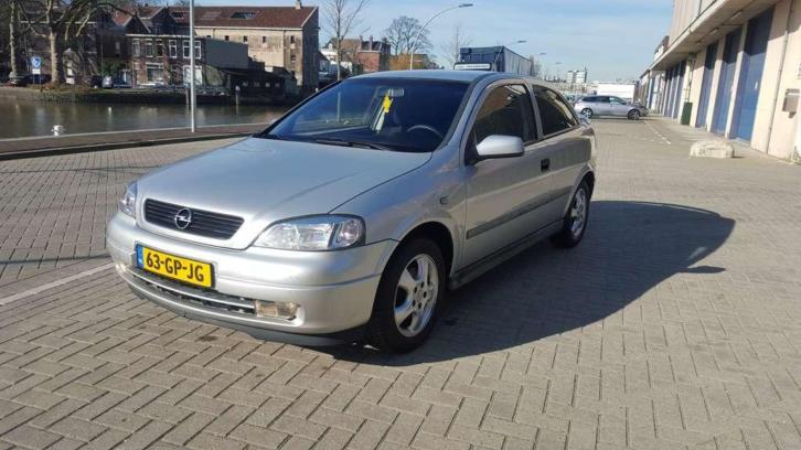 Opel Astra 1.8-16V Comfort BJ2001 1 Jaar Apk Airco