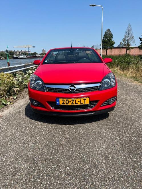 Opel Astra 1.8 16V Twintop AUT 2008 Rood